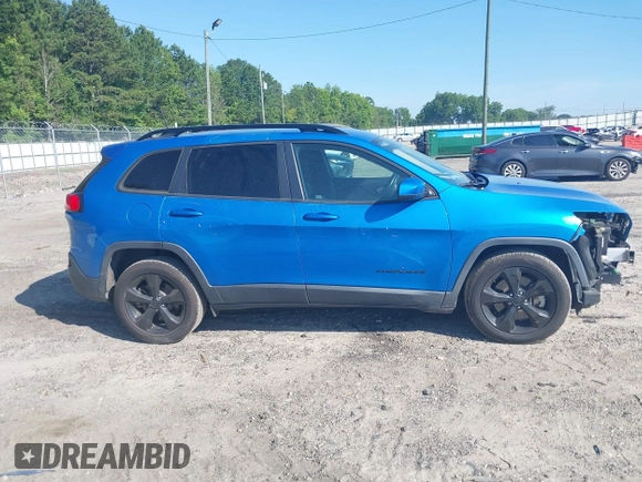 2018 Jeep Cherokee Latitude z VIN 1C4PJLCX1JD528145, wystawiony jako IAAI lot #42618916 z przebiegiem 146 768 mil mil oraz . Historia ofert i sprzedaży dostępna na DreamBid. Obrazek 13.