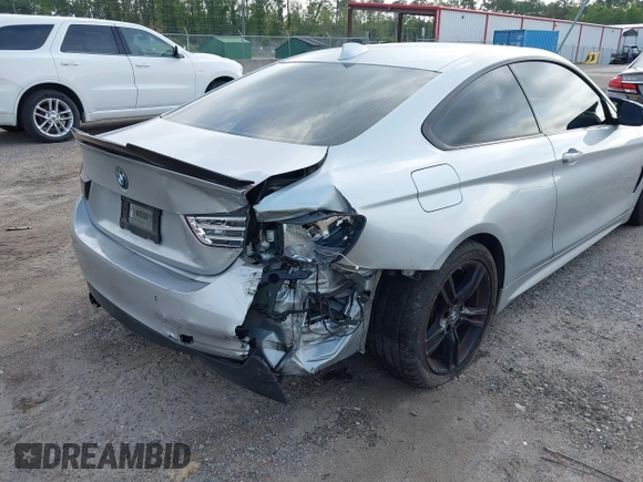 2015 BMW 4 Series 435i z VIN WBA3R1C53FK195523, wystawiony jako IAAI lot #42646432 z przebiegiem 104 756 mil mil oraz . Historia ofert i sprzedaży dostępna na DreamBid. Obrazek 6.
