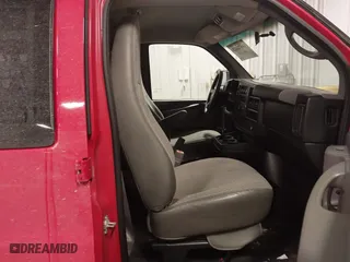 2013 Chevrolet Express Passenger 1LT with VIN 1GAZG1FA2D1178476, listed as a IAAI auction lot 41572423 with 188,369 mi miles. Bid and sale history available at carsss.com. Image 5.