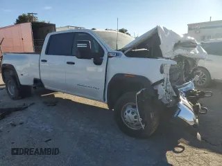 2024 GMC Sierra 3500HD Pro z VIN 1GT49SEY4RF208829, wystawiony jako Copart lot #76388664 z przebiegiem 26 672 mil mil oraz Szkoda całkowita • Salvage title. Historia ofert i sprzedaży dostępna na DreamBid. Obrazek 4.