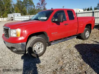 2011 GMC Sierra 2500HD SLE with VIN 1GT220CG7BZ195752, listed as a Copart auction lot 75594724 with 61,791 mi miles and Salvage Title. Bid and sale history available at carsss.com. Image 1.