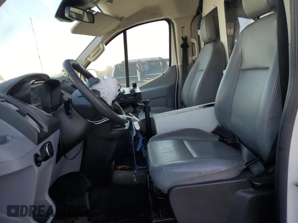 2017 Ford Transit с VIN 1FTYE1ZM5HKB28704, выставлен на аукционе Copart как лот 52015045 с пробегом Не указан миль и Чистый • Clean title. История ставок и продаж доступна на DreamBid. Изображение 7.