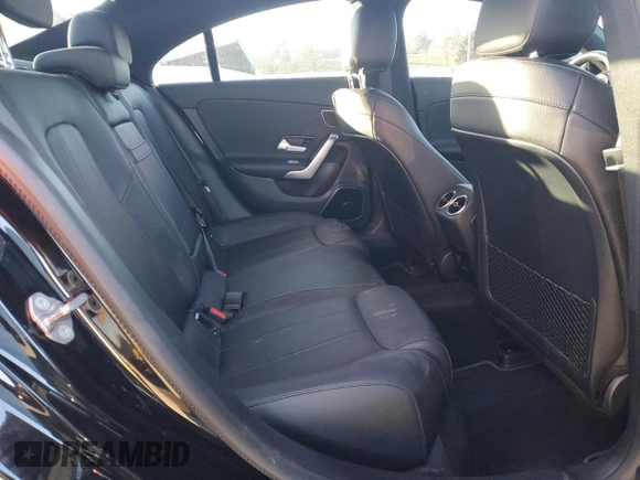 2021 Mercedes-Benz CLA 250 z VIN W1K5J4HB3MN192562, wystawiony jako Copart lot #42487615 z przebiegiem 42 600 mil mil oraz Szkoda całkowita • Salvage title. Historia ofert i sprzedaży dostępna na DreamBid. Obrazek 10.
