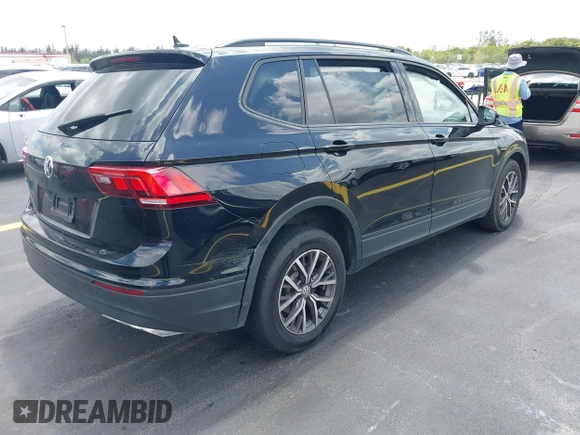 2021 Volkswagen Tiguan S z VIN 3VV1B7AX7MM116609, wystawiony jako IAAI lot #42206016 z przebiegiem 47 049 mil mil oraz . Historia ofert i sprzedaży dostępna na DreamBid. Obrazek 4.