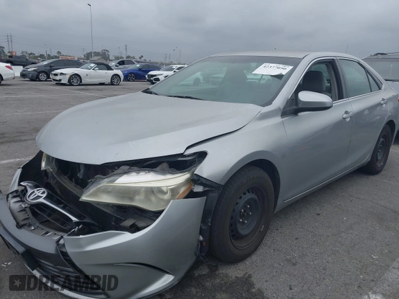 2015 Toyota Camry XLE z VIN 4T1BF1FK6FU953511, wystawiony jako IAAI lot #42377050 z przebiegiem 160 781 mil mil oraz . Historia ofert i sprzedaży dostępna na DreamBid. Obrazek 17.