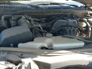 2006 Ford Explorer XLT с VIN 1FMEU63E06UB48778, выставлен на аукционе IAAI как лот 43063269 с пробегом Не указан миль и . История ставок и продаж доступна на DreamBid. Изображение 13.