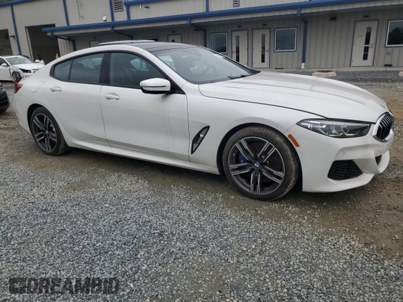 2022 BMW 8 Series 840i с VIN WBAGV4C03NCH43079, выставлен на аукционе Copart как лот 59799665 с пробегом 28 069 миль миль и Списание • Salvage title. История ставок и продаж доступна на DreamBid. Изображение 4.