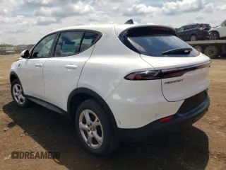 2024 Dodge Hornet GT z VIN ZACNDFAN0R3A42416, wystawiony jako Copart lot #58851055 z przebiegiem 5019 mil mil oraz Nie do naprawy. Historia ofert i sprzedaży dostępna na DreamBid. Obrazek 2.