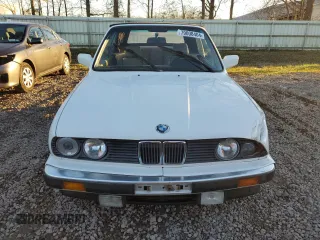 1989 BMW 3 Series z VIN WBABB1306K8274633, wystawiony jako Copart lot #79008404 z przebiegiem 160 197 mil mil oraz Szkoda całkowita • Salvage title. Historia ofert i sprzedaży dostępna na DreamBid. Obrazek 5.