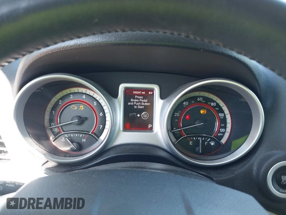 2014 Dodge Journey SXT with VIN 3C4PDCBG8ET118998, listed as a IAAI auction lot 42177885 with 165,247 mi miles. Bid and sale history available at carsss.com. Image 7.