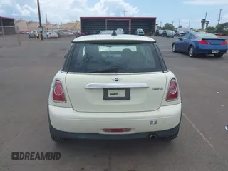 2012 MINI Hardtop with VIN WMWSU3C54CT262450, listed as a IAAI auction lot 42148430 with 55,250 mi miles and . Bid and sale history available at DreamBid. Image 17.