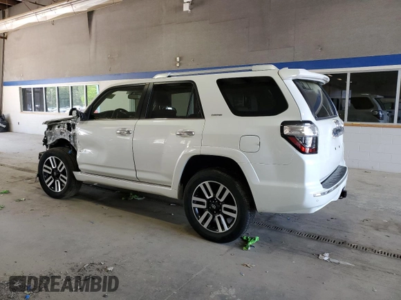 2018 Toyota 4Runner SR5 with VIN JTEBU5JR3J5547044, listed as a Copart auction lot 53813405 with 78,551 mi miles and Salvage Title. Bid and sale history available at carsss.com. Image 2.