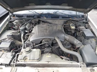 2001 Mercury Grand Marquis LS z VIN 2MEFM75W11X610723, wystawiony jako IAAI lot #42208567 z przebiegiem 190 397 mil mil oraz . Historia ofert i sprzedaży dostępna na DreamBid. Obrazek 10.