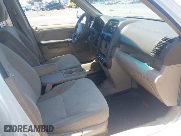 2005 Honda CR-V EX with VIN JHLRD78865C057150, listed as a IAAI auction lot 42148093 with 179,119 mi miles. Bid and sale history available at carsss.com. Image 5.