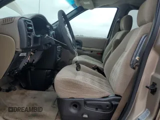 2004 Chevrolet Venture LS z VIN 1GNDX03E24D170855, wystawiony jako Copart lot #75179884 z przebiegiem 71 858 mil mil oraz Tytuł czysty. Historia ofert i sprzedaży dostępna na DreamBid. Obrazek 7.