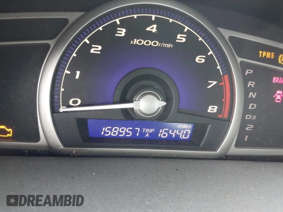 2009 Honda Civic LX z VIN 19XFA165X9E037500, wystawiony jako IAAI lot #42288150 z przebiegiem 158 957 mil mil oraz . Historia ofert i sprzedaży dostępna na DreamBid. Obrazek 7.
