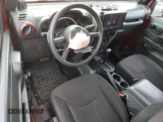 2007 Jeep Wrangler X z VIN 1J4FA24177L230692, wystawiony jako Copart lot #58485465 z przebiegiem 185 997 mil mil oraz Czysty tytuł • Clean title. Historia ofert i sprzedaży dostępna na DreamBid. Obrazek 8.