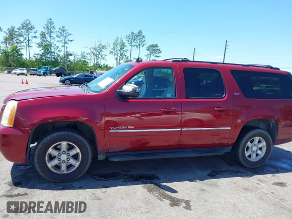 2011 GMC Yukon XL SLT with VIN 1GKS2KE37BR118843, listed as a IAAI auction lot 41983870 with 236,029 mi miles. Bid and sale history available at carsss.com. Image 14.