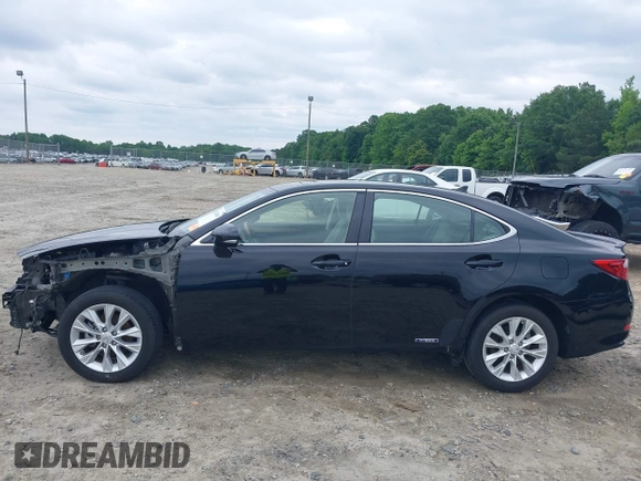 2014 Lexus ES 300h with VIN JTHBW1GGXE2074004, listed as a IAAI auction lot 42206490 with 79,725 mi miles and . Bid and sale history available at DreamBid. Image 15.