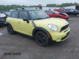 2012 MINI Countryman S z VIN WMWZC5C53CWL61322, wystawiony jako IAAI lot #42504735 z przebiegiem Nie podano mil oraz . Historia ofert i sprzedaży dostępna na DreamBid. Obrazek 1.