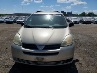 2004 Toyota Sienna CE z VIN 5TDZA23C04S220179, wystawiony jako Copart lot #56070095 z przebiegiem 243 562 mil mil oraz Szkoda całkowita • Salvage title. Historia ofert i sprzedaży dostępna na DreamBid. Obrazek 5.