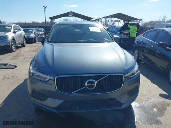 2018 Volvo XC60 Momentum with VIN LYV102RK5JB077990, listed as a IAAI auction lot 41640623 with 95,471 mi miles. Bid and sale history available at carsss.com. Image 12.