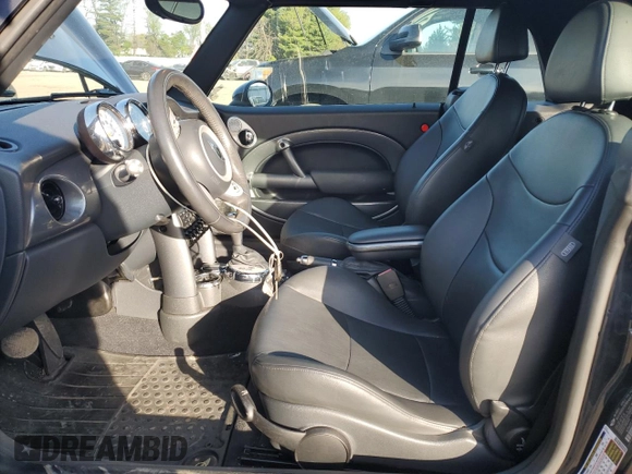 2006 MINI Convertible with VIN WMWRF33576TG15523, listed as a Copart auction lot 54199155 with 60,512 mi miles and Clean Title. Bid and sale history available at DreamBid. Image 7.