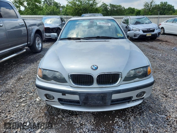 2004 BMW 3 Series 330xi with VIN WBAEW53464PG10935, listed as a Copart auction lot 63155905 with 165,240 mi miles and Clean title. Bid and sale history available at DreamBid. Image 5.