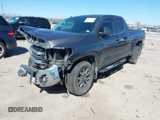 2017 Toyota Tundra 2WD SR5 with VIN 5TFRY5F16HX228522, listed as a IAAI auction lot 41712834 with 111,910 mi miles. Bid and sale history available at carsss.com. Image 2.