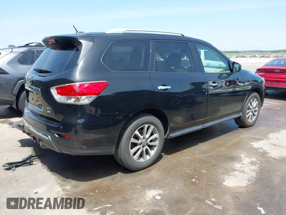 2016 Nissan Pathfinder Platinum with VIN 5N1AR2MM3GC610255, listed as a IAAI auction lot 42431509 with 118,167 mi miles and . Bid and sale history available at DreamBid. Image 4.