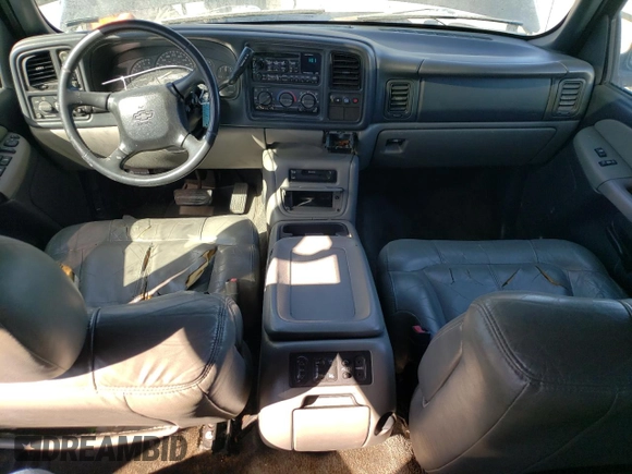 2002 Chevrolet Suburban Z71 with VIN 3GNFK16Z72G295734, listed as a Copart auction lot 45763225 with 197,205 mi miles and Salvage Title. Bid and sale history available at carsss.com. Image 8.