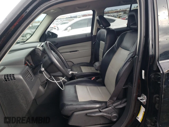 2007 Jeep Patriot Limited с VIN 1J8FF48W07D322321, выставлен на аукционе Copart как лот 45244725 с пробегом 151 451 миль миль и Списание • Salvage title. История ставок и продаж доступна на DreamBid. Изображение 7.