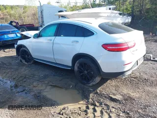 2019 Mercedes-Benz GLC 300 with VIN WDC0J4KB1KF638819, listed as a IAAI auction lot 41922074 with 96,521 mi miles and . Bid and sale history available at DreamBid. Image 3.