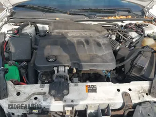 2013 Chevrolet Impala Police z VIN 2G1WD5E34D1257342, wystawiony jako IAAI lot #42228969 z przebiegiem 156 736 mil mil oraz . Historia ofert i sprzedaży dostępna na DreamBid. Obrazek 10.