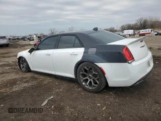 2015 Chrysler 300 S with VIN 2C3CCABG1FH921334, listed as a Copart auction lot 46820525 with 189,656 mi miles and Salvage Title. Bid and sale history available at DreamBid. Image 2.