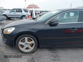 2012 Volvo S60 T5 with VIN YV1622FS1C2088990, listed as a IAAI auction lot 42675481 with 208,000 mi miles and . Bid and sale history available at DreamBid. Image 13.