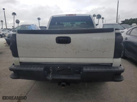 2006 Chevrolet Silverado 1500 LS with VIN 1GCEC19V56Z272906, listed as a Copart auction lot 44679615 with 151,121 mi miles and Non Repairable. Bid and sale history available at carsss.com. Image 6.