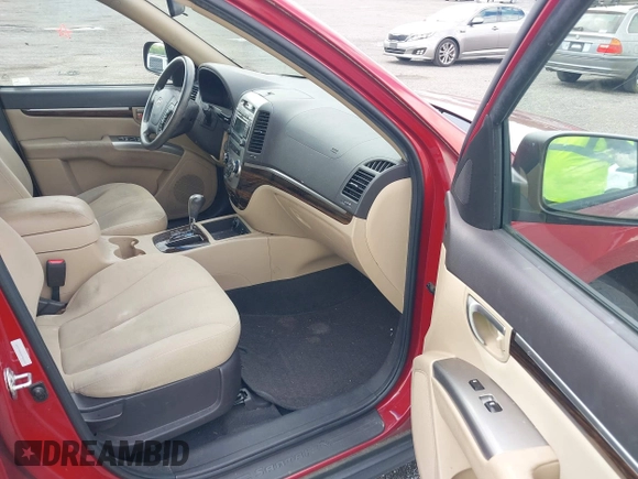 2011 Hyundai Santa Fe GLS z VIN 5XYZGDABXBG065025, wystawiony jako IAAI lot #42164688 z przebiegiem 212 732 mil mil oraz . Historia ofert i sprzedaży dostępna na DreamBid. Obrazek 5.