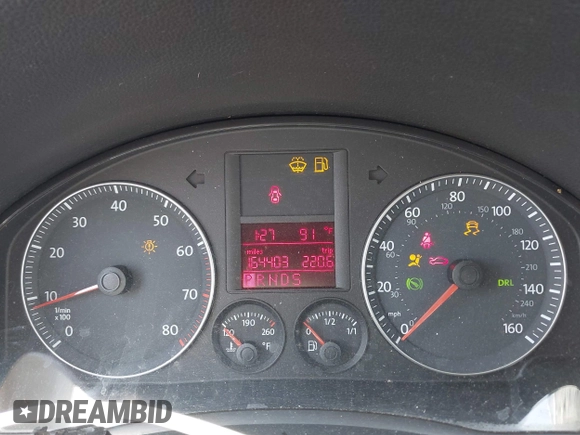 2009 Volkswagen Rabbit S z VIN WVWDA71K39W083764, wystawiony jako IAAI lot #42051848 z przebiegiem 164 403 mil mil oraz . Historia ofert i sprzedaży dostępna na DreamBid. Obrazek 7.