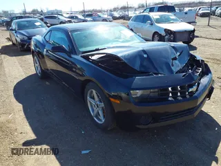 2013 Chevrolet Camaro LS с VIN 2G1FA1E30D9112835, выставлен на аукционе IAAI как лот 41800901 с пробегом 143 979 миль миль и . История ставок и продаж доступна на DreamBid. Изображение 1.