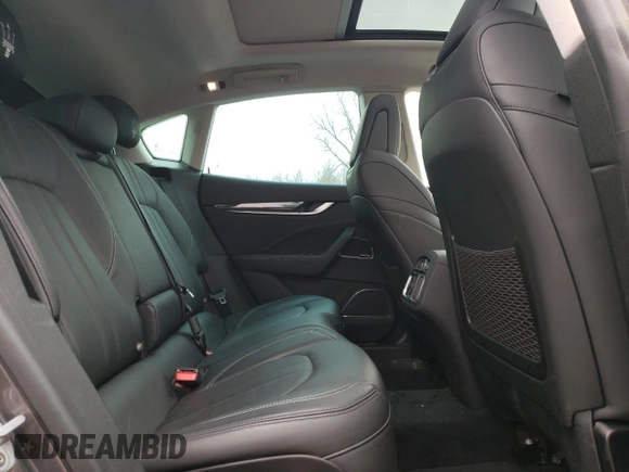 2018 Maserati Levante S GranSport z VIN ZN661YUS4JX302318, wystawiony jako Copart lot #53880875 z przebiegiem 23 771 mil mil oraz Szkoda całkowita • Salvage title. Historia ofert i sprzedaży dostępna na DreamBid. Obrazek 11.