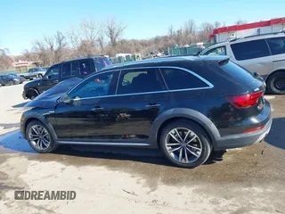 2019 Audi A4 allroad Premium Plus with VIN WA18NAF42KA009729, listed as a IAAI auction lot 41698959 with 60,893 mi miles. Bid and sale history available at carsss.com. Image 14.