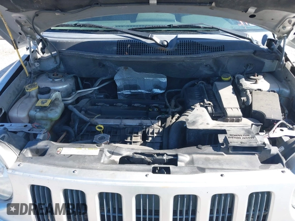 2008 Jeep Compass Sport with VIN 1J8FT47088D784150, listed as a IAAI auction lot 42122964 with 241,302 mi miles. Bid and sale history available at carsss.com. Image 10.