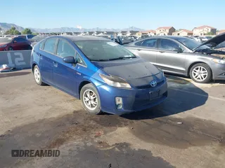 2010 Toyota Prius II with VIN JTDKN3DU6A0018271, listed as a IAAI auction lot 40429739 with 262,133 mi miles. Bid and sale history available at carsss.com. Image 1.