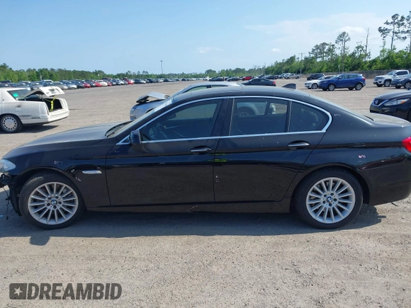 2013 BMW 5 Series 535i with VIN WBAFR7C55DC822262, listed as a IAAI auction lot 42136544 with 111,541 mi miles and . Bid and sale history available at DreamBid. Image 14.