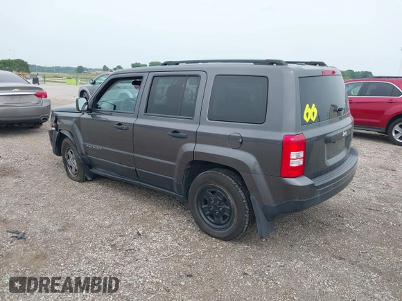 2017 Jeep Patriot Sport SE with VIN 1C4NJPBA0HD118393, listed as a IAAI auction lot 42481719 with 159,602 mi miles and . Bid and sale history available at DreamBid. Image 3.