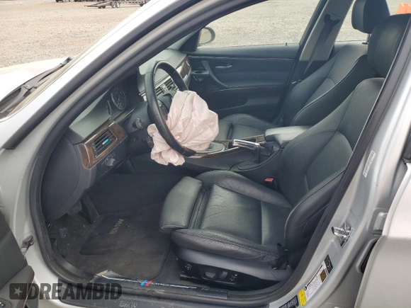 2007 BMW 3 Series 328xi with VIN WBAVC73547KP30227, listed as a Copart auction lot 48715565 with Not provided miles and Salvage title. Bid and sale history available at DreamBid. Image 7.
