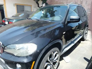 2007 BMW X5 4.8i z VIN 4USFE83507LY66575, wystawiony jako IAAI lot #42317099 z przebiegiem 142 356 mil mil oraz . Historia ofert i sprzedaży dostępna na DreamBid. Obrazek 2.