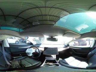 2023 Tesla Model 3 z VIN 5YJ3E1EA5PF639346, wystawiony jako IAAI lot #41896608 z przebiegiem 25 618 mil mil oraz . Historia ofert i sprzedaży dostępna na DreamBid. Obrazek 17.