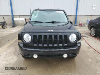 2012 Jeep Patriot Sport with VIN 1C4NJRBB0CD633584, listed as a Copart auction lot 51048195 with 158,847 mi miles and Salvage Title. Bid and sale history available at carsss.com. Image 5.